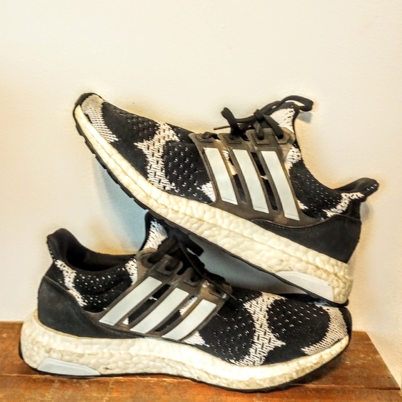 Adidas x Marimekko Print Ultraboost Sneakers - Picture 4 of 9